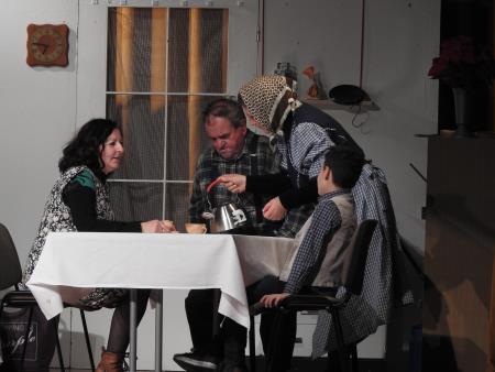 Dramska sekcija KD Cven, organizirala Veseli večer tudi v Domu kulture Razkrižje 9